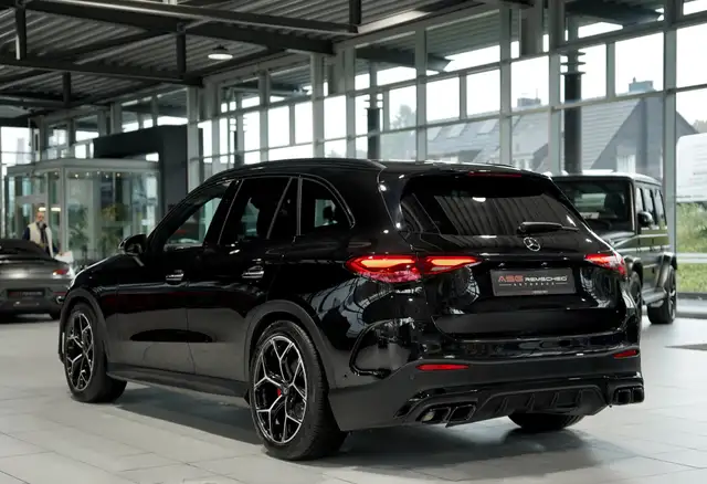Mercedes-Benz GLC view 9