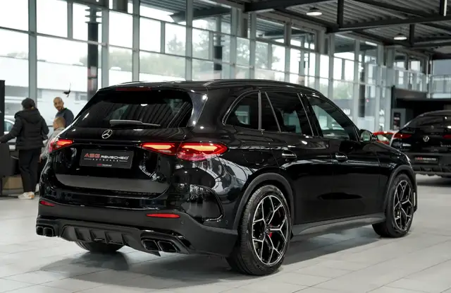 Mercedes-Benz GLC view 8