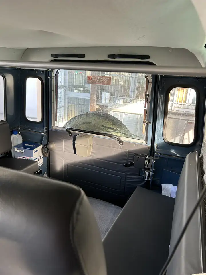 Land Rover Defender 90 2.5 td Hard Top, foto 8