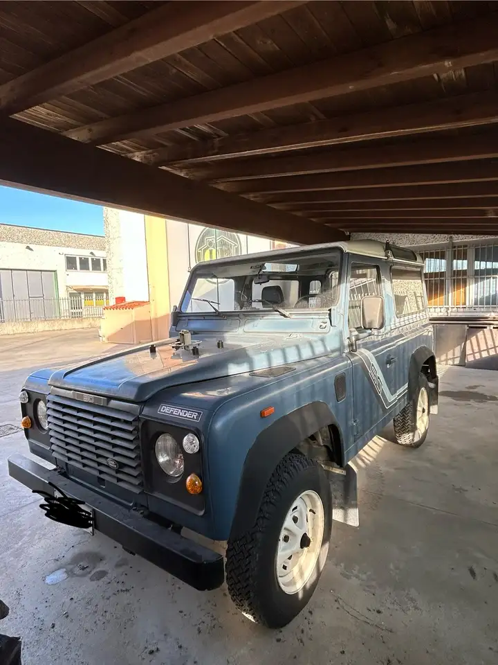 Land Rover Defender 90 2.5 td Hard Top, foto 1