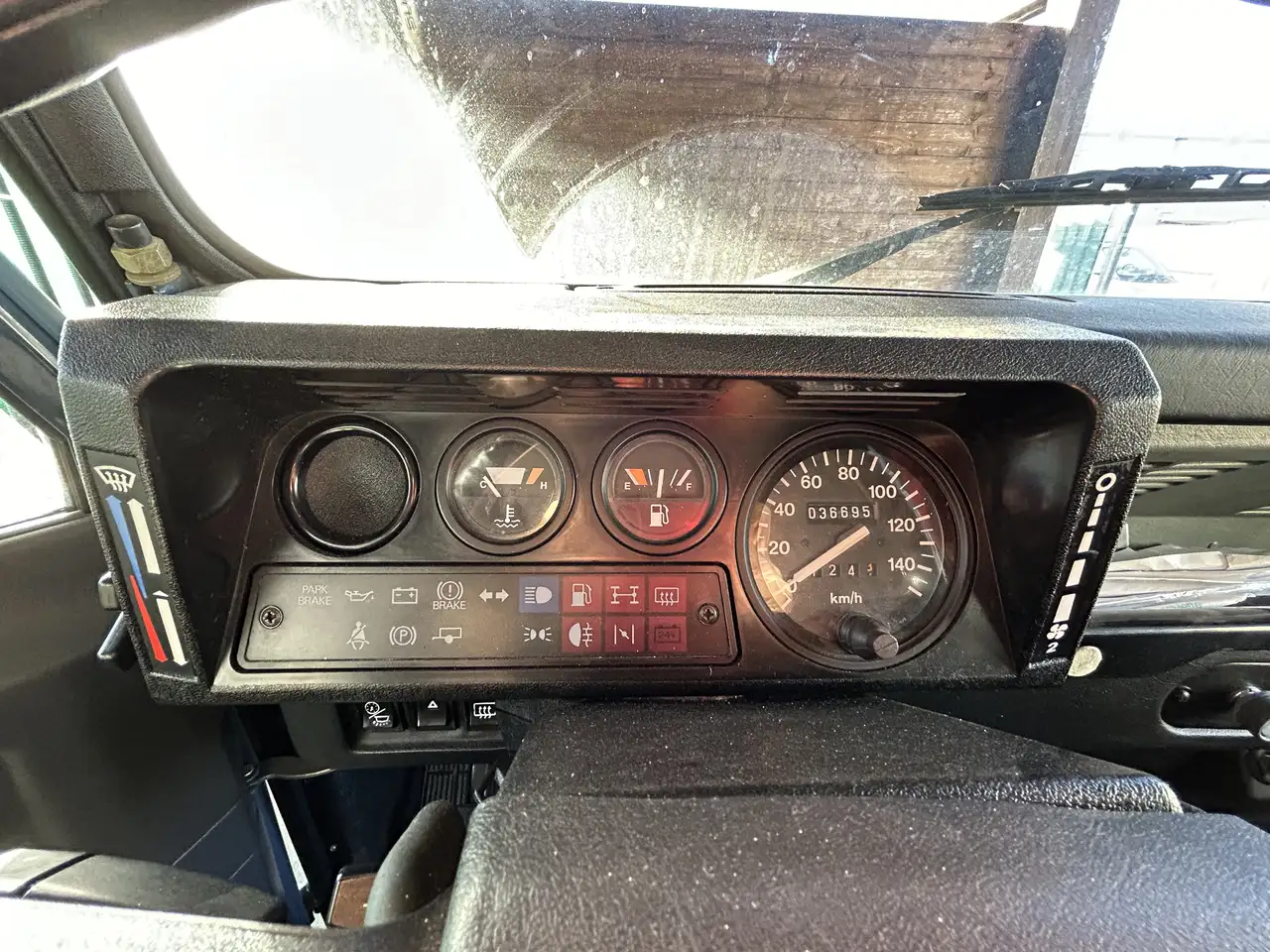 Land Rover Defender 90 2.5 td Hard Top, foto 5
