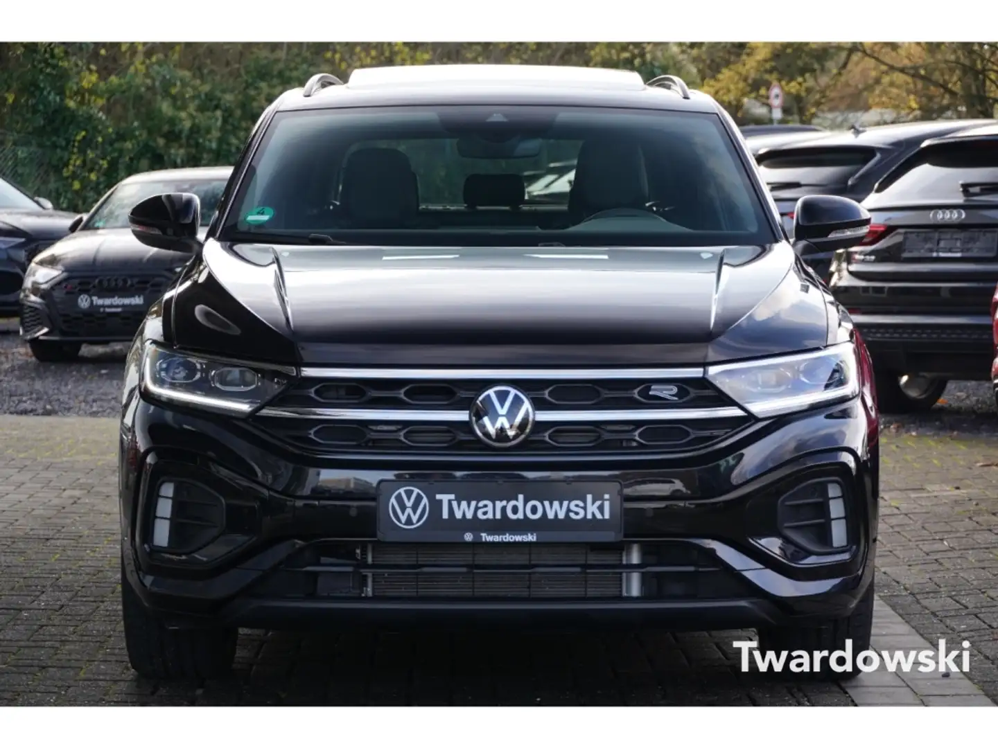 Volkswagen T-Roc R-Line PANO KAM NAVI IQ-Light 19'' BLACK Nero - 2