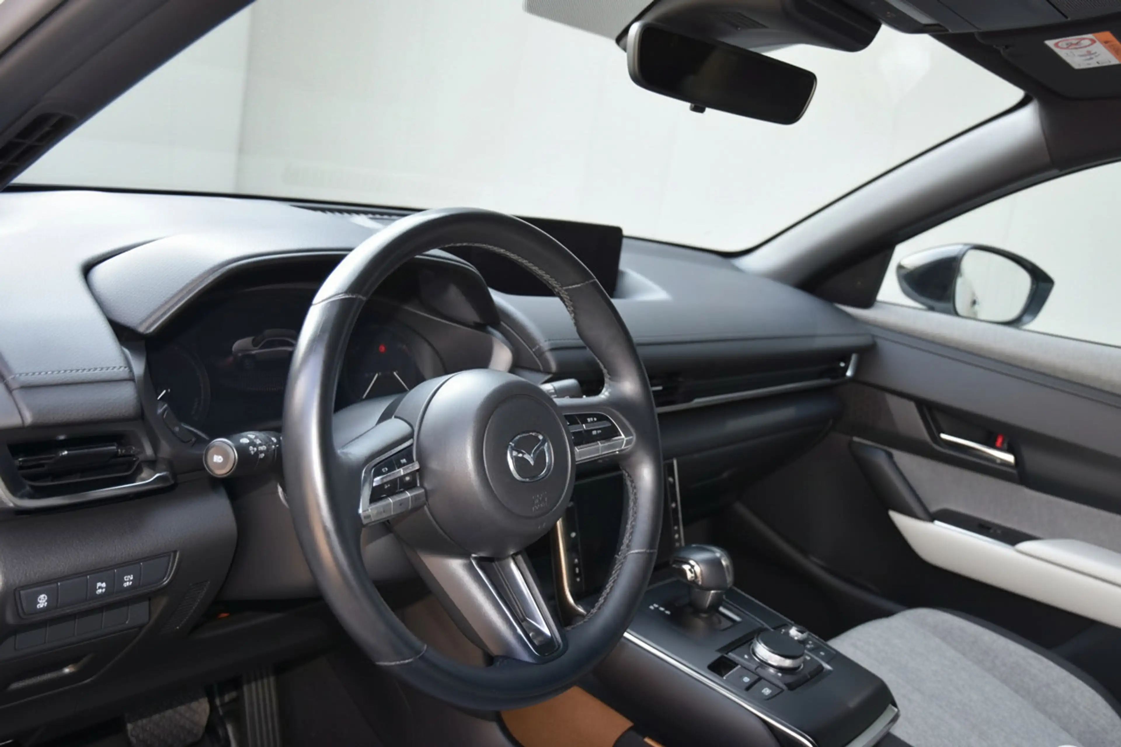 Mazda MX-30 e-SkyActiv 145 Comfort 36 kWh | SOH 95,81% — photo 10