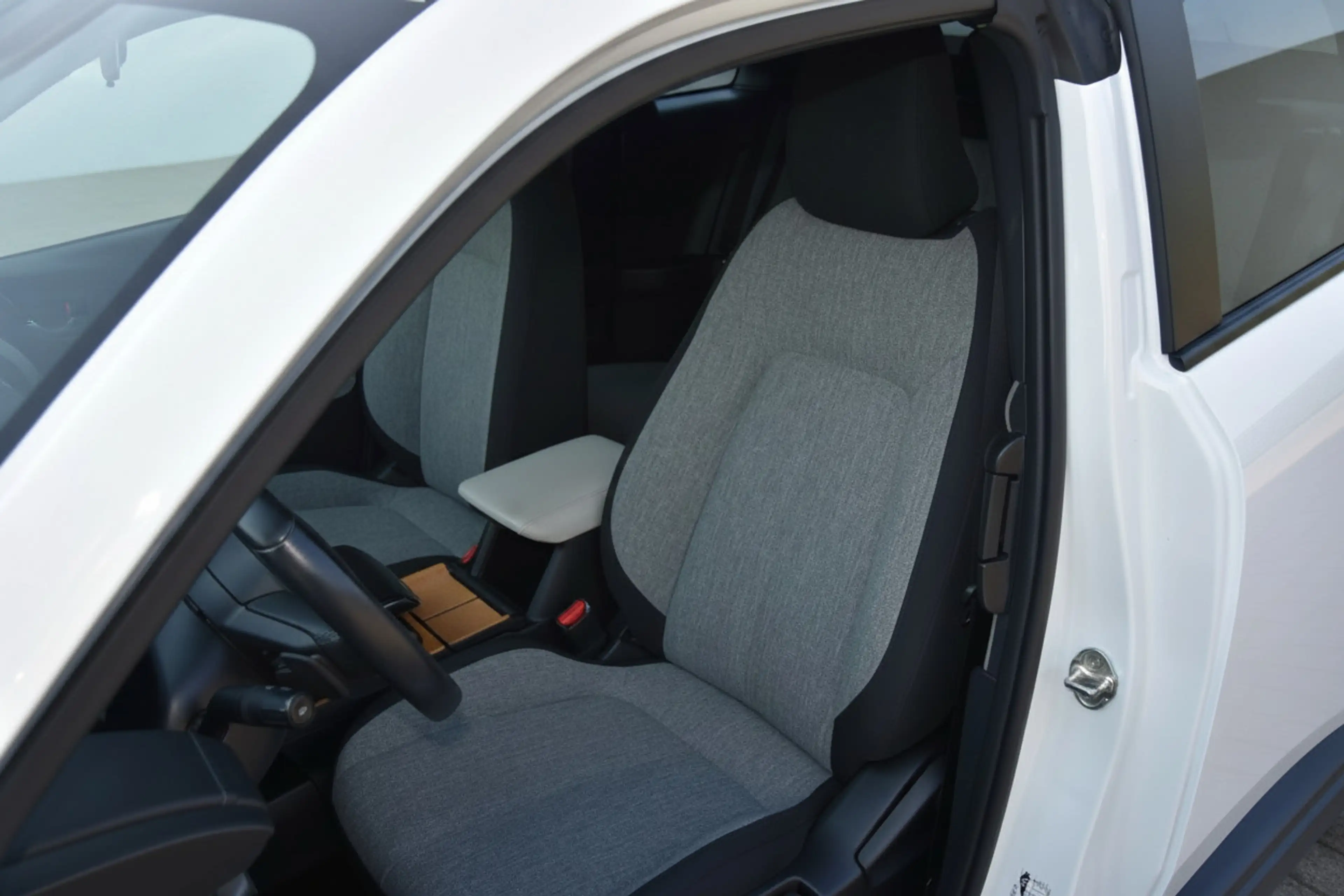 Mazda MX-30 e-SkyActiv 145 Comfort 36 kWh | SOH 95,81% — photo 9
