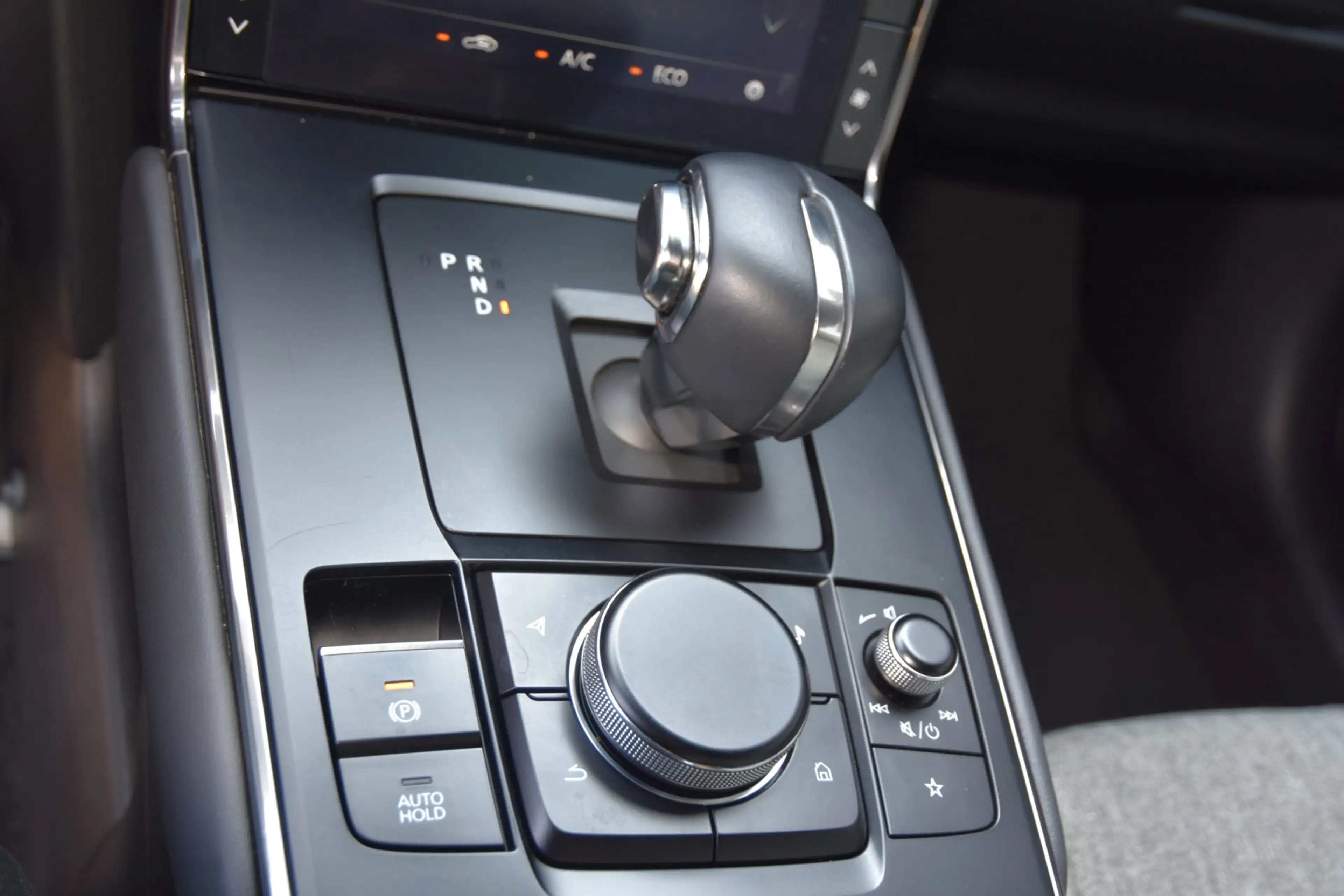Mazda MX-30 e-SkyActiv 145 Comfort 36 kWh | SOH 95,81% — photo 18