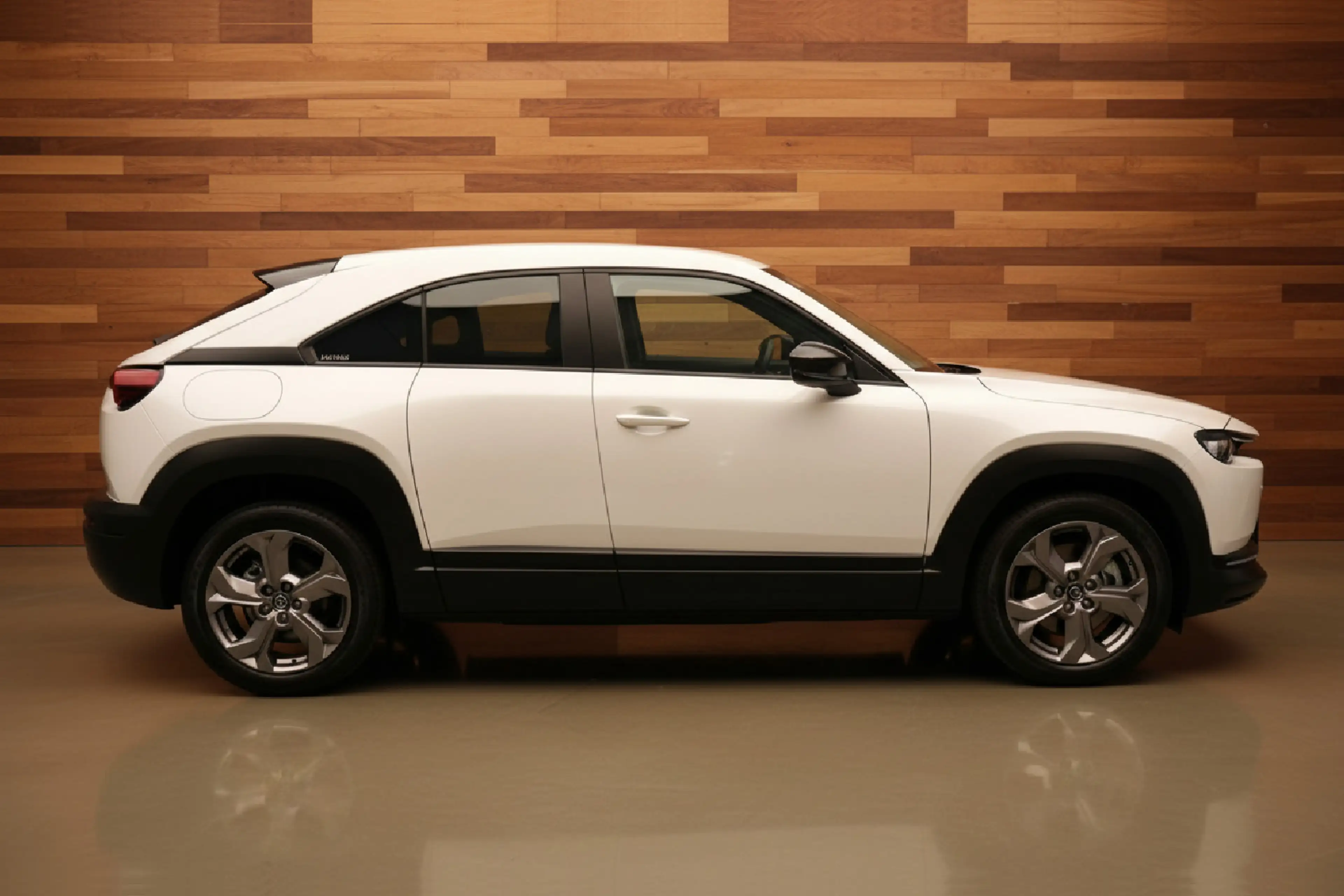 Mazda MX-30 e-SkyActiv 145 Comfort 36 kWh | SOH 95,81% — photo 6