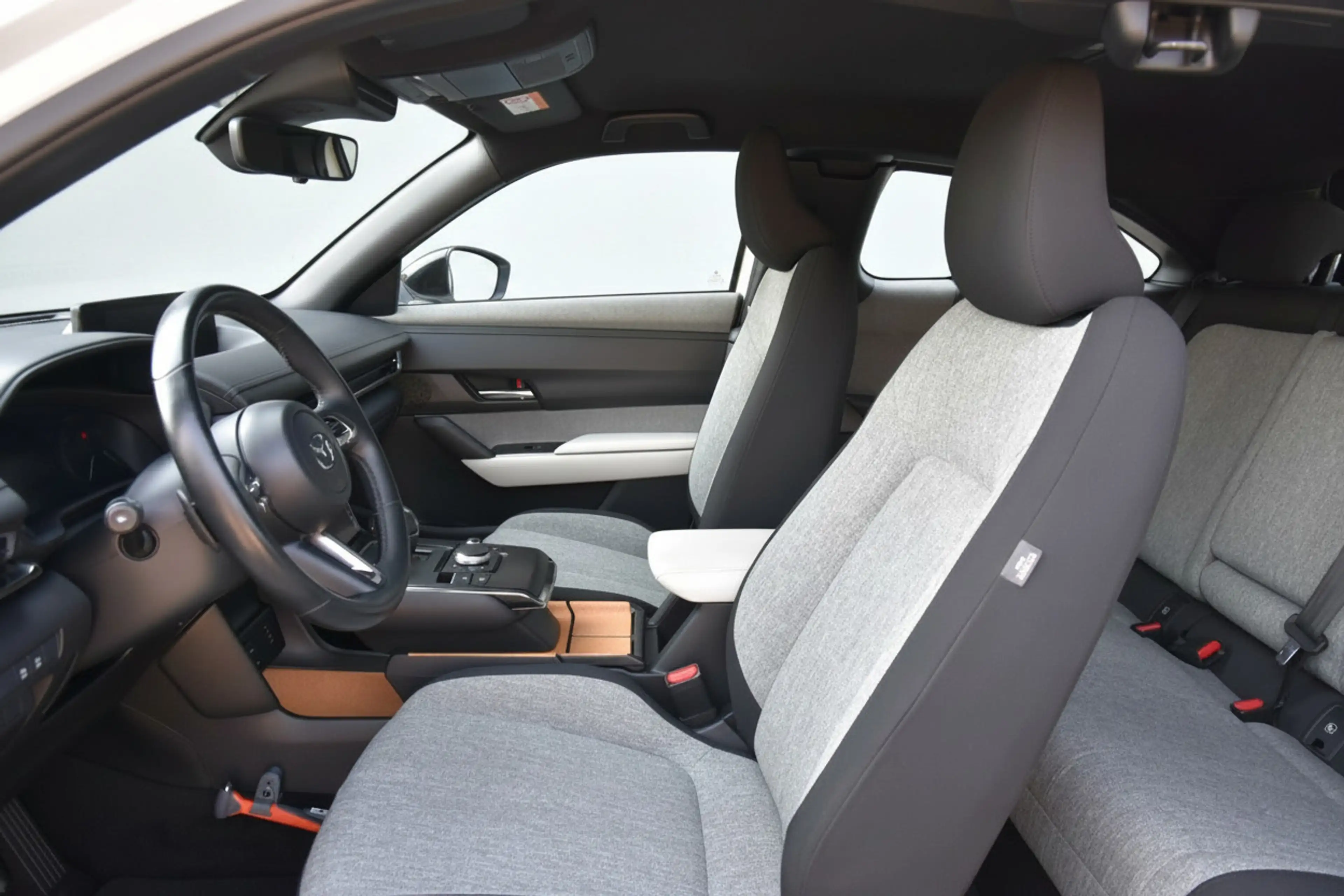Mazda MX-30 e-SkyActiv 145 Comfort 36 kWh | SOH 95,81% — photo 11