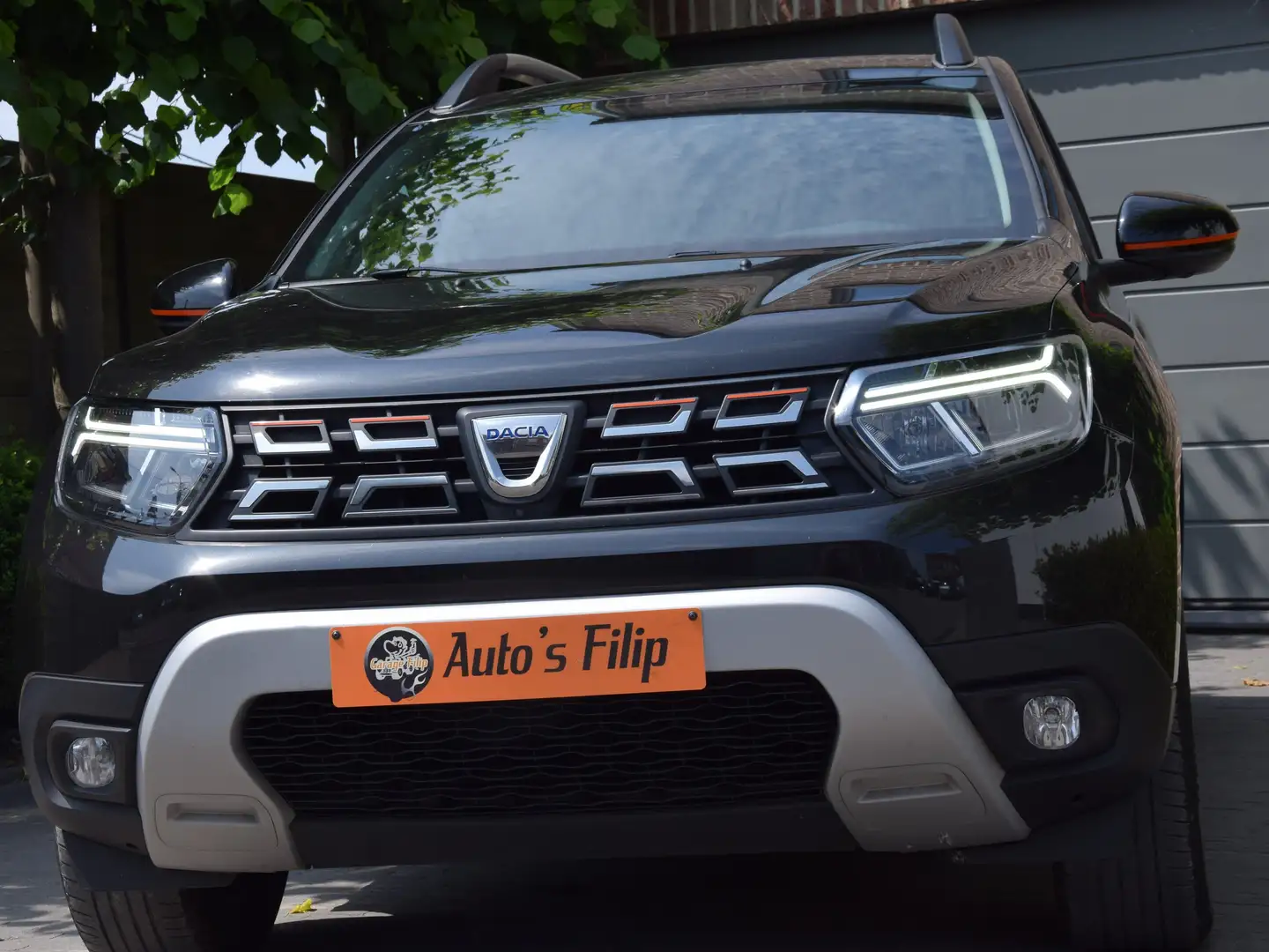 Dacia Duster Super mooie dacia duster met vele opties +velgen+. Noir - 2