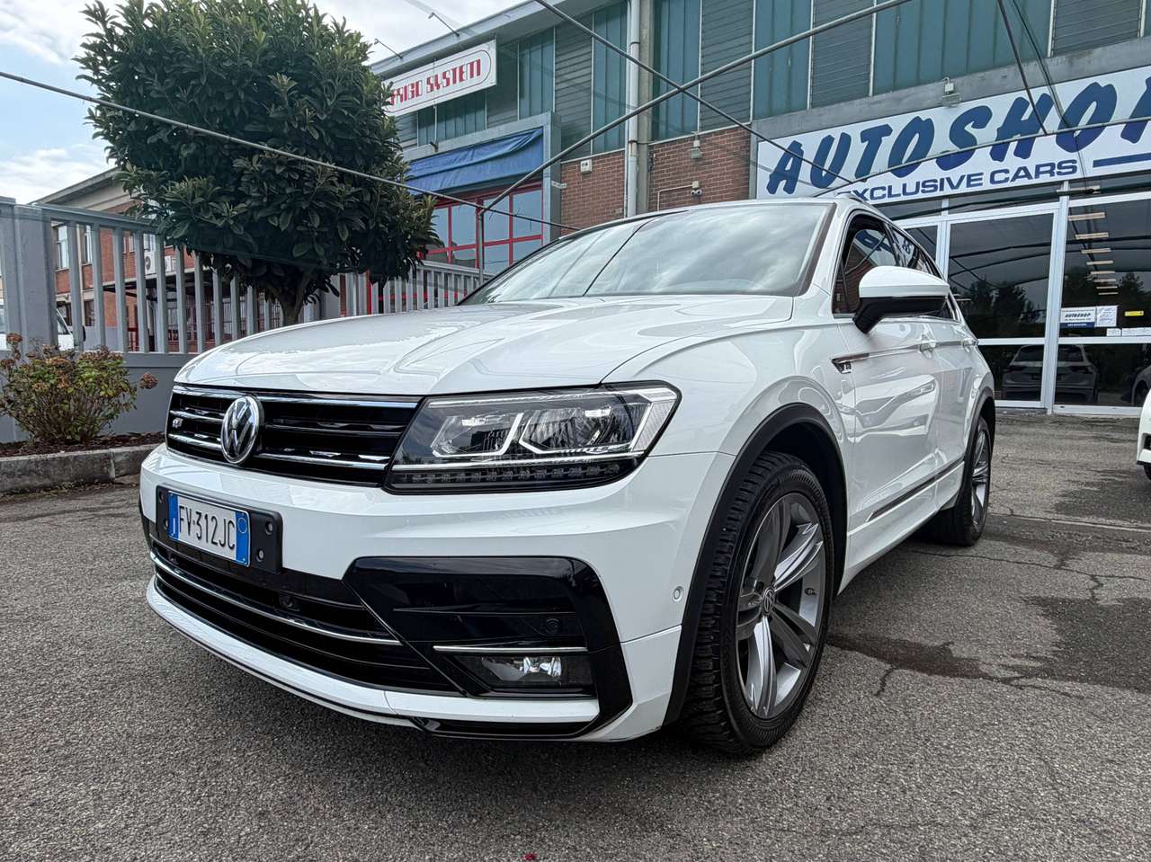Volkswagen Tiguan Tiguan II 2.0 tdi Advanced R-Line Exterior Pack 150cv dsg