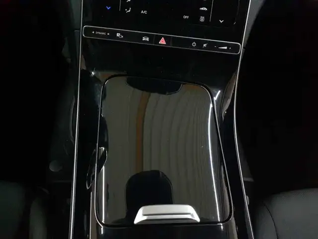 Mercedes-Benz C-Class view 10