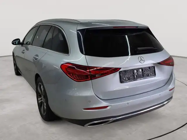 Mercedes-Benz C-Class view 5