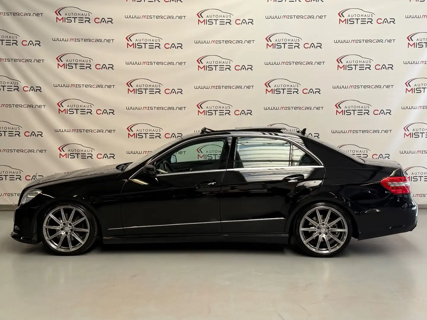 Mercedes-Benz E 350 AMG/PANO/NACHT/DISTR+/Memory/H&K/CHROM/19 Noir - 2
