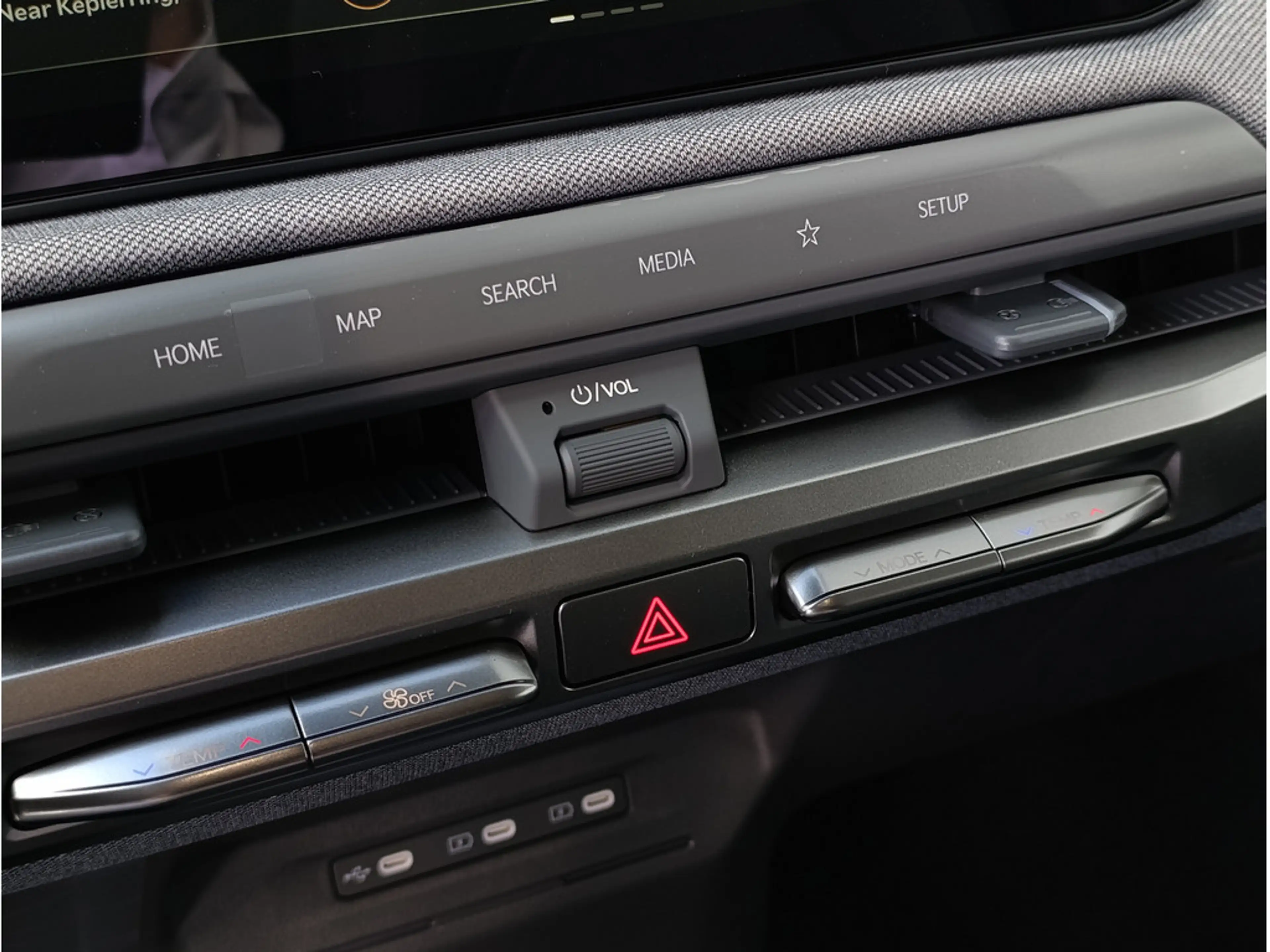 Kia EV3 Earth 81,4 kWh Winter-Connect-/ Business-Paket — photo 13