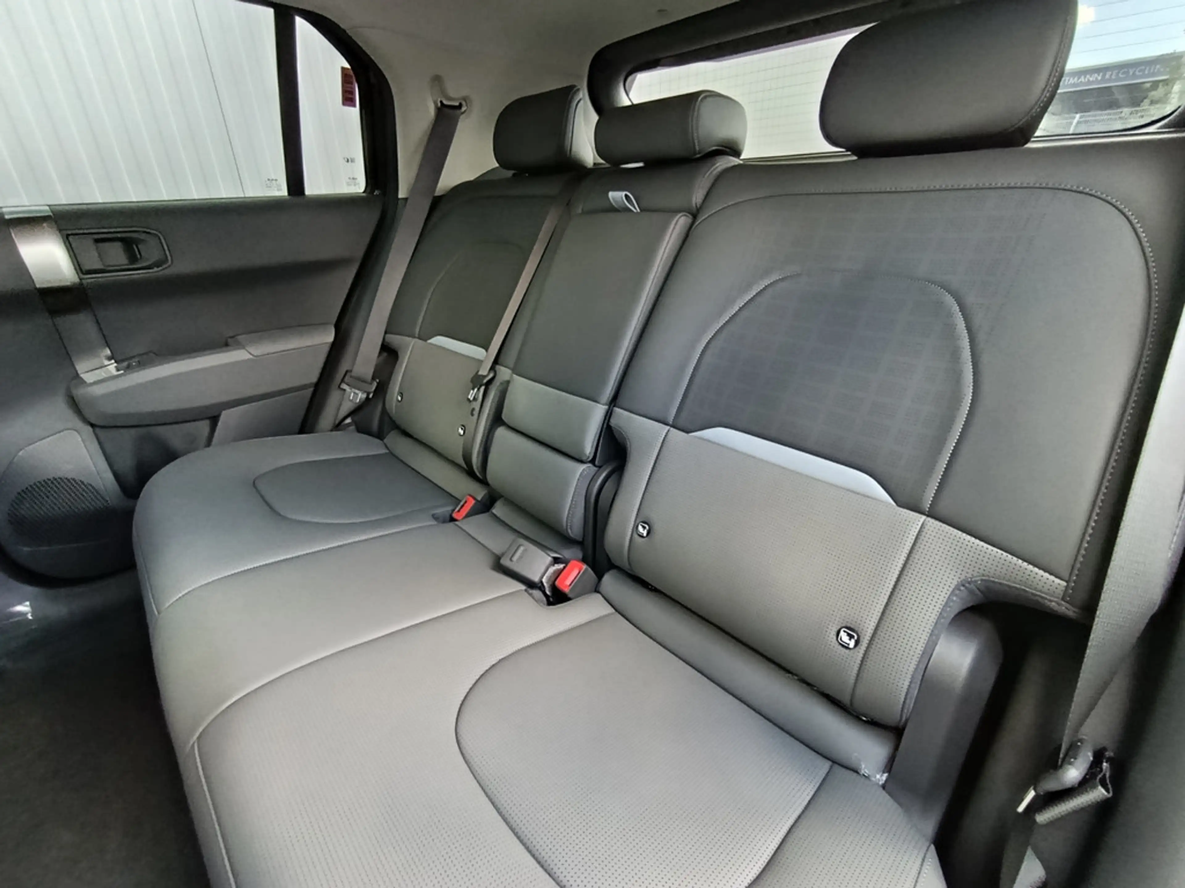 Kia EV3 Earth 81,4 kWh Winter-Connect-/ Business-Paket — photo 8
