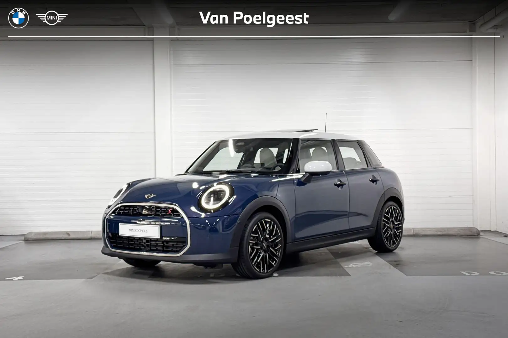 MINI Cooper S 5-Deurs 2.0 Favoured XL | Panoramadak | Head-Up Di Bleu - 1