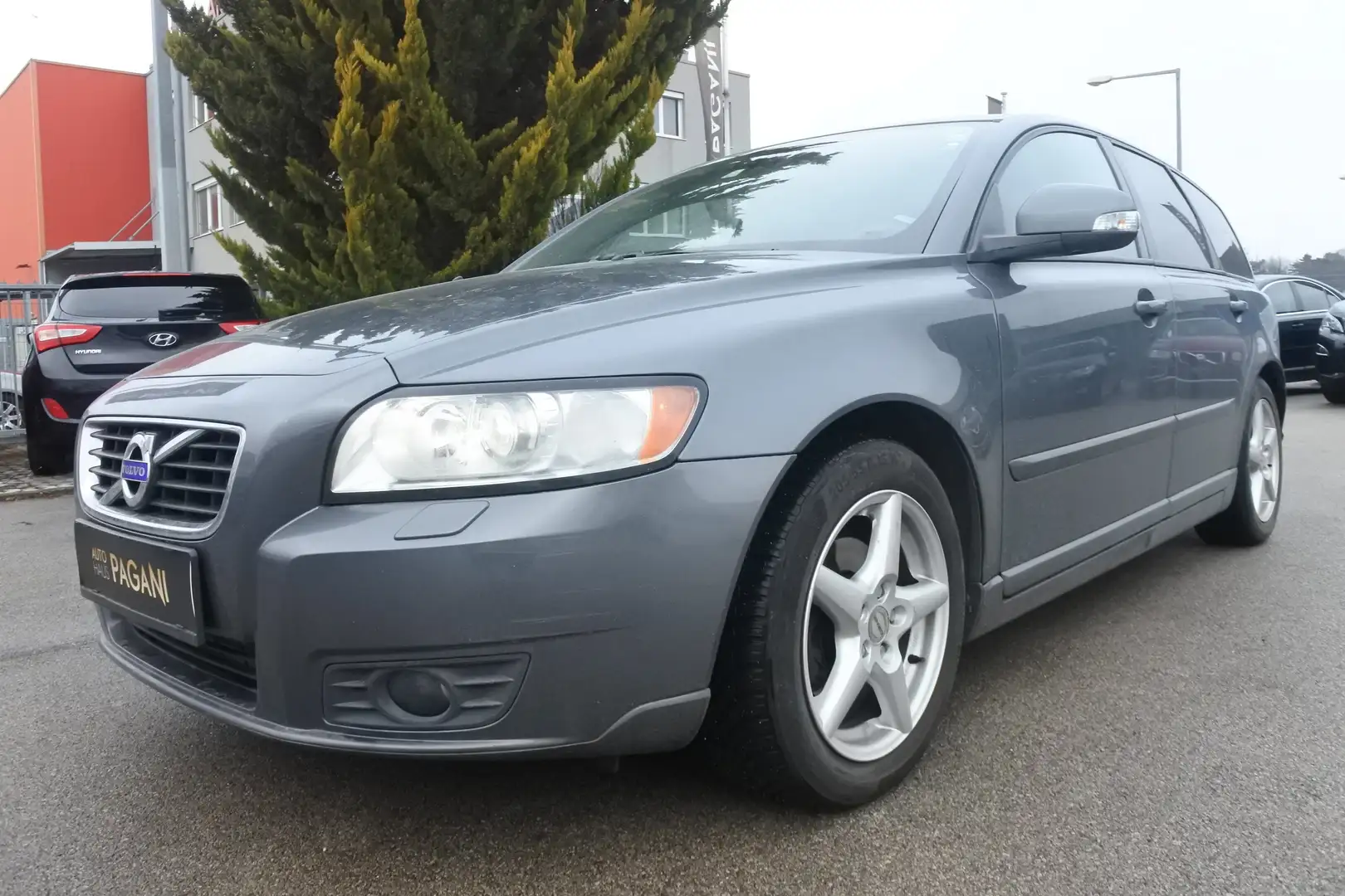 Volvo V50 V50 D2 Momentum/PICKERL NEU/JEDES SERVICE/ - 1
