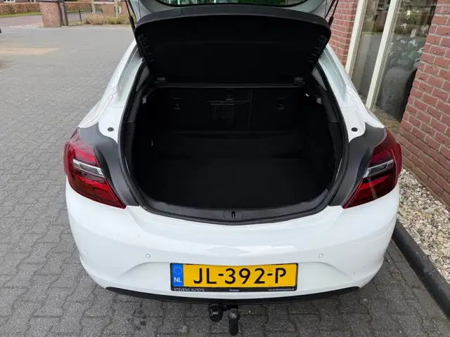 Opel Insignia view 6