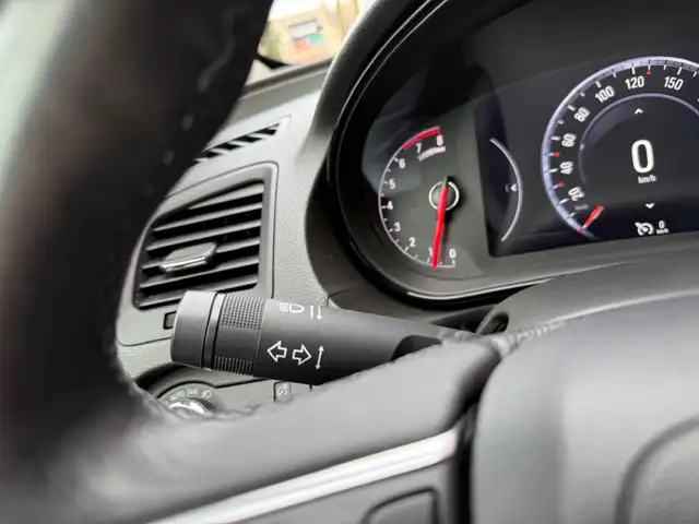 Opel Insignia view 17