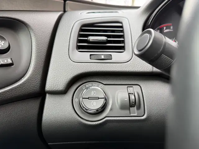 Opel Insignia view 18