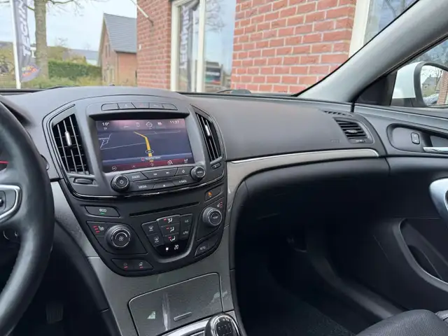 Opel Insignia view 29