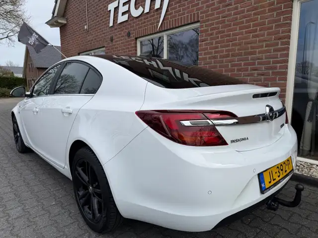 Opel Insignia view 11