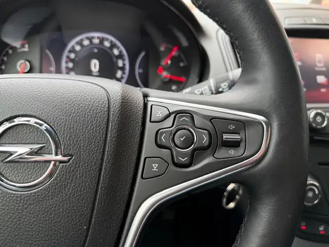Opel Insignia view 14