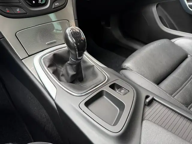 Opel Insignia view 24