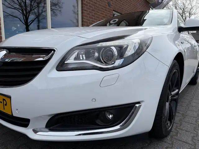 Opel Insignia view 13