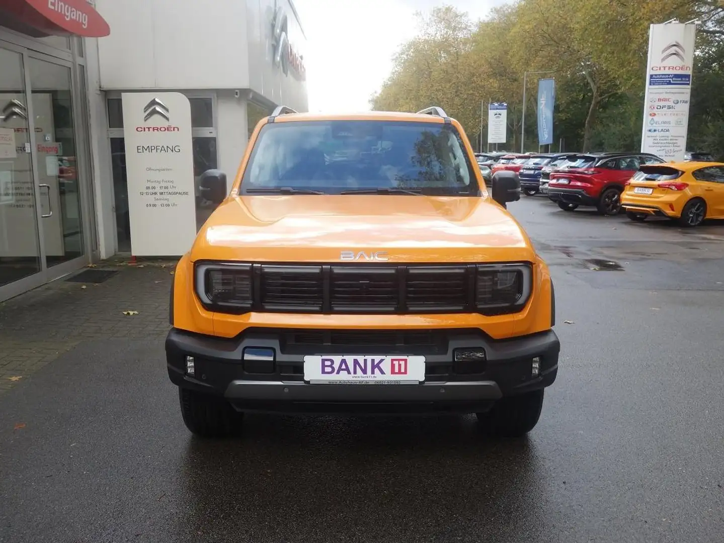 BAIC BJ40 2.0T 4WD Orange - 1