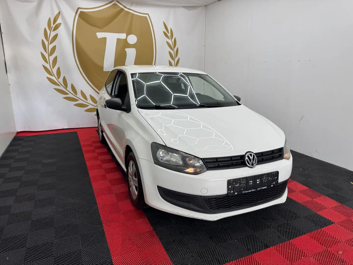 Volkswagen Polo *Polo*V*Trendline*NEU-TÜV* Blanc - 2