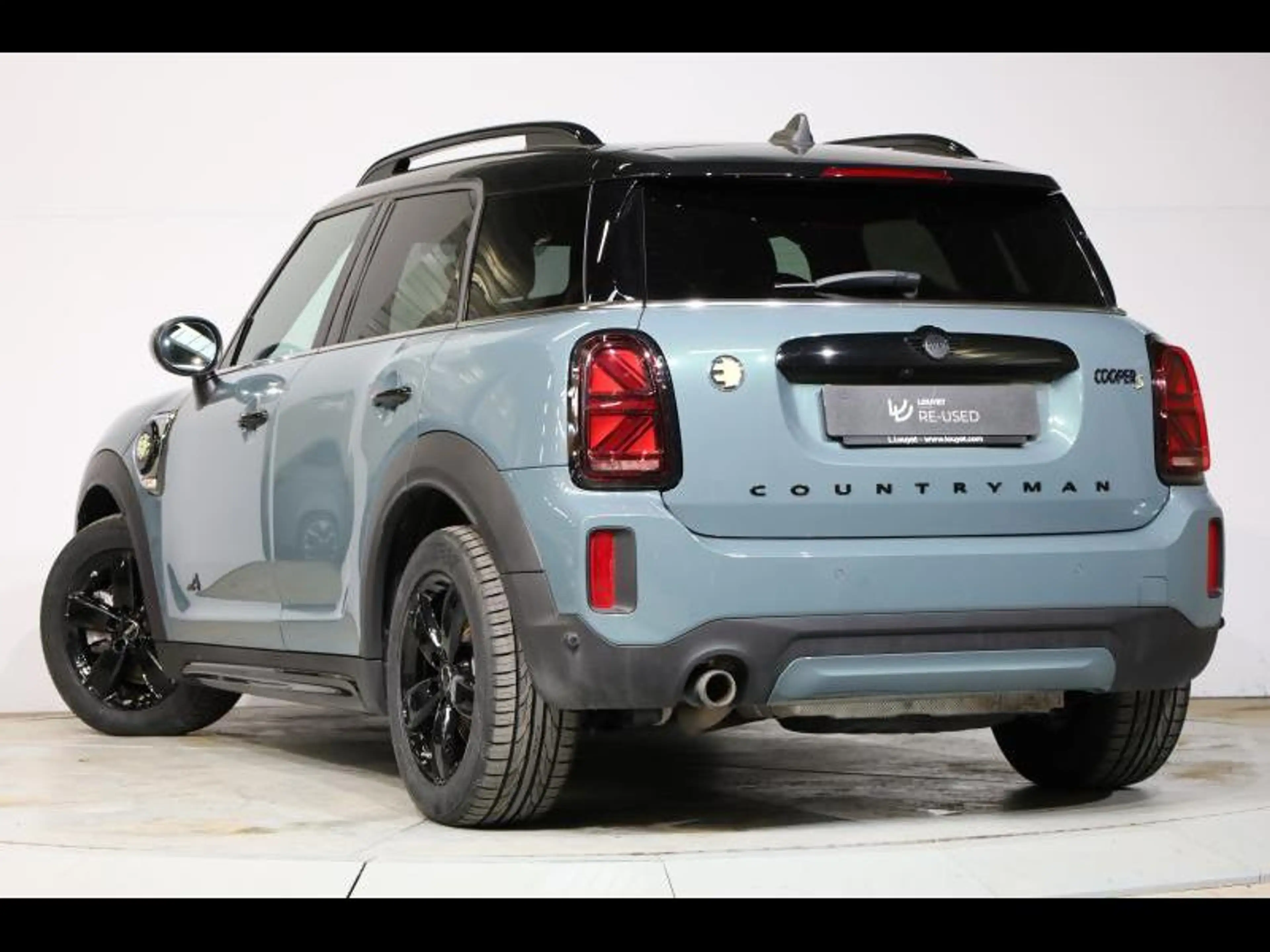 MINI Cooper SE Countryman ALL4 — photo 5