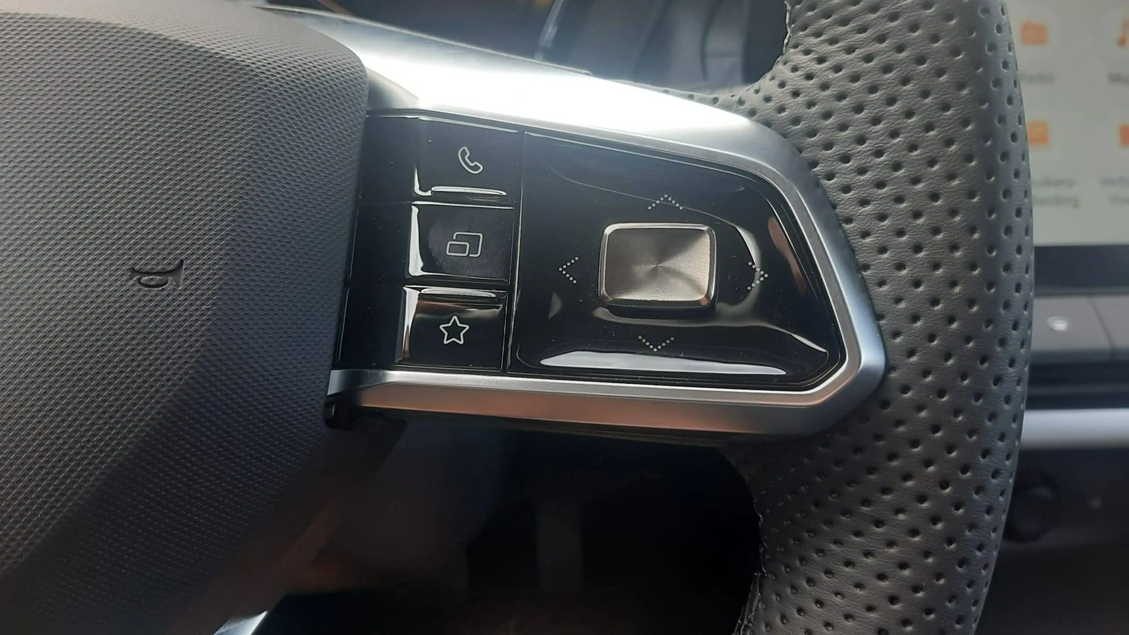 MG ZS 1.5 Hybrid+ Luxury - 08/2026 - 15 km - 7j garantie! — photo 31