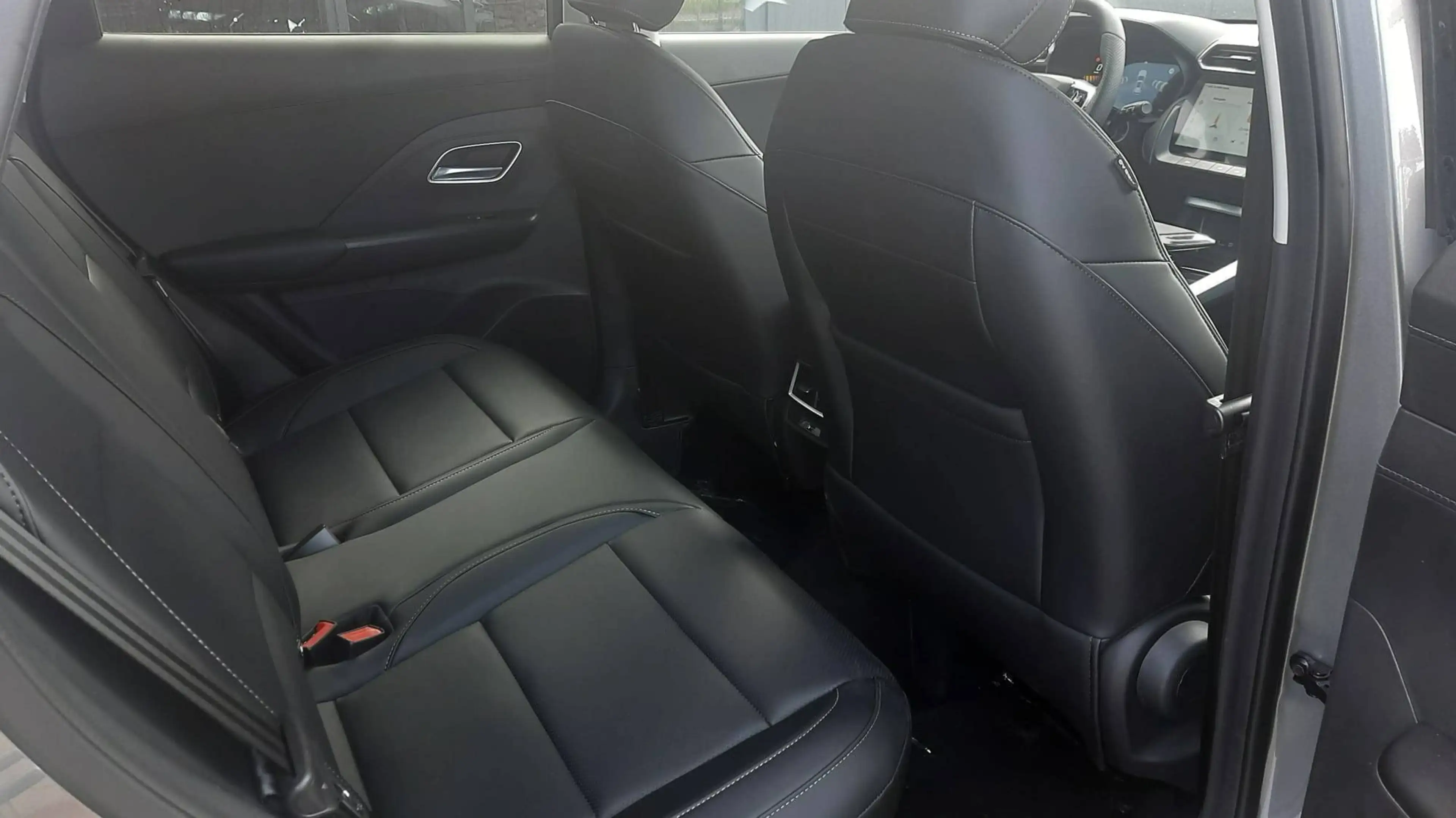 MG ZS 1.5 Hybrid+ Luxury - 08/2026 - 15 km - 7j garantie! — photo 18