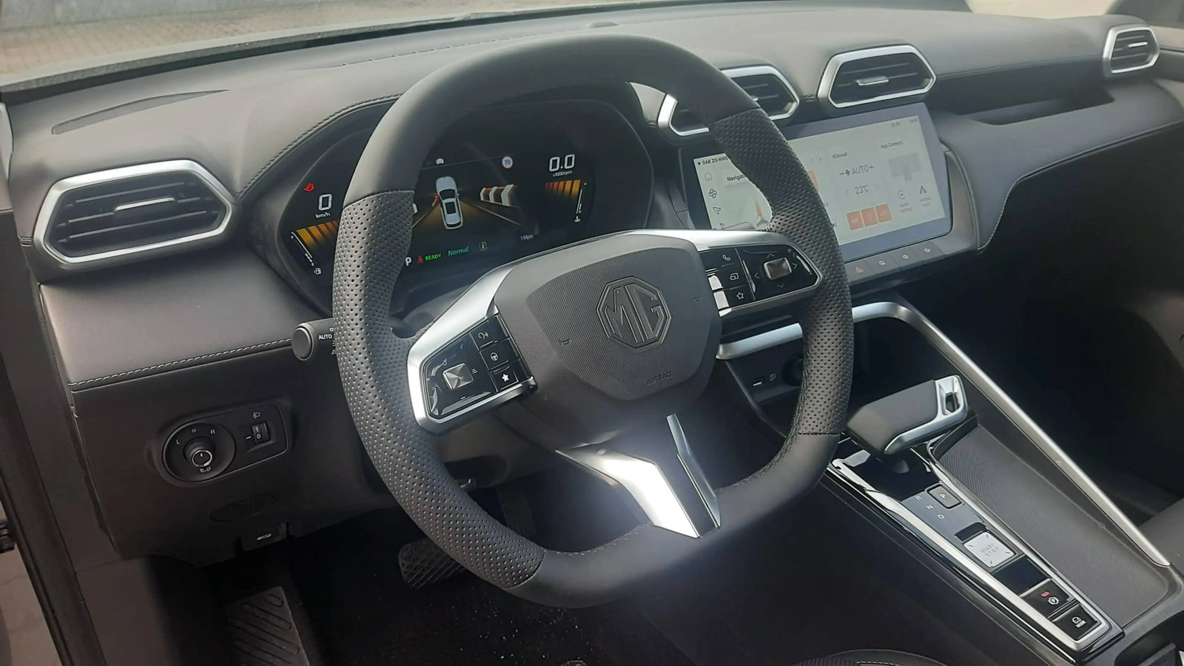MG ZS 1.5 Hybrid+ Luxury - 08/2026 - 15 km - 7j garantie! — photo 13