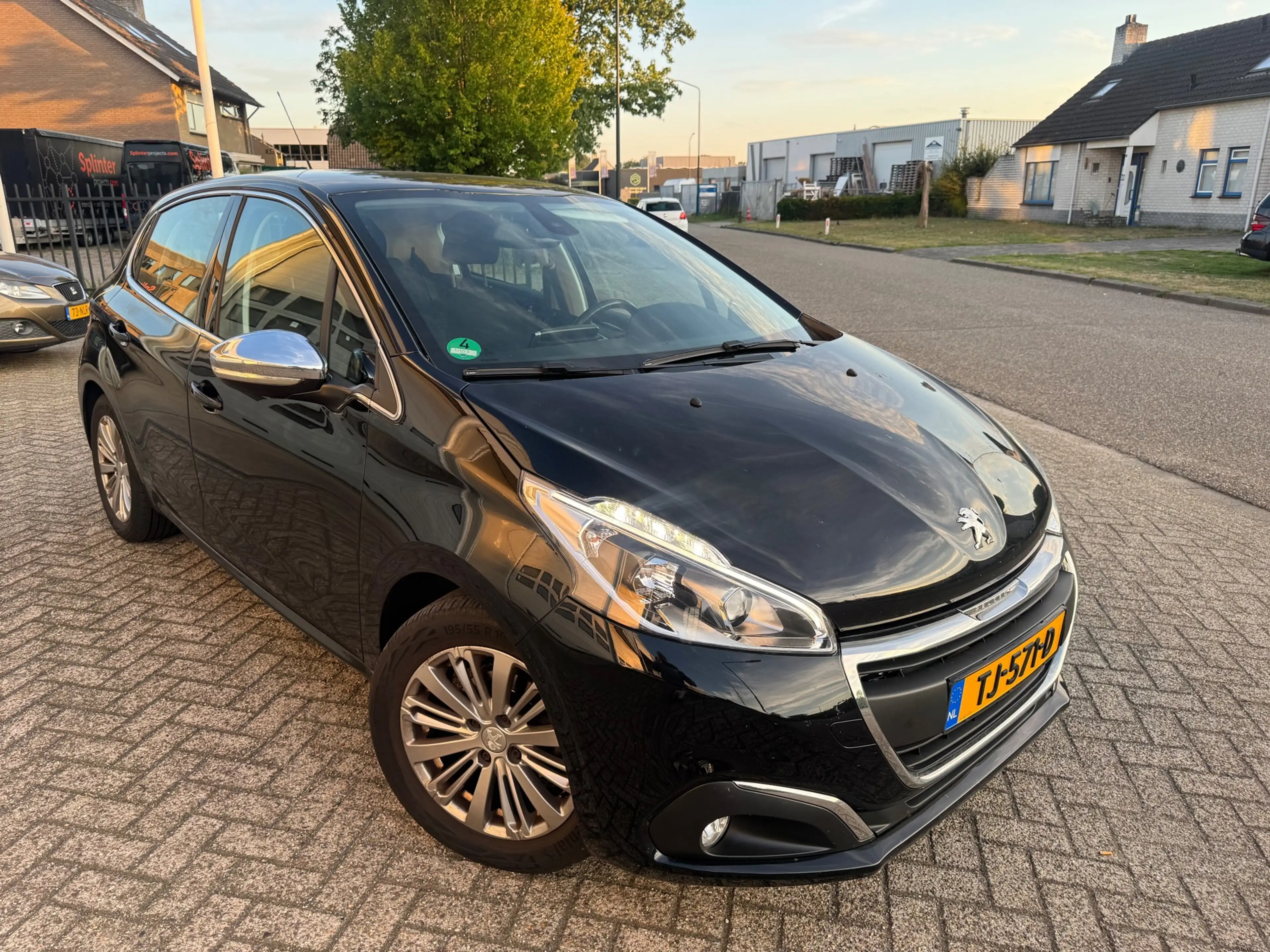 Peugeot 208 1.2 PureTech GT-line Airco,Navi, Pdc — photo 2
