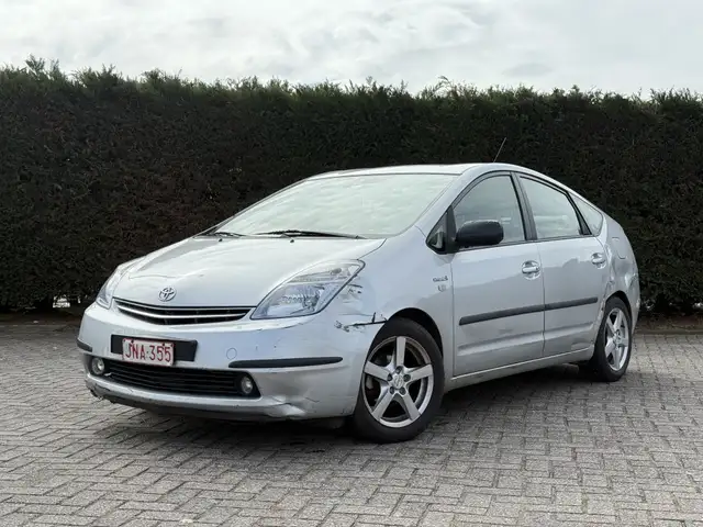 Toyota Prius 1.5 VVT-i Export geen particuliere verkoop