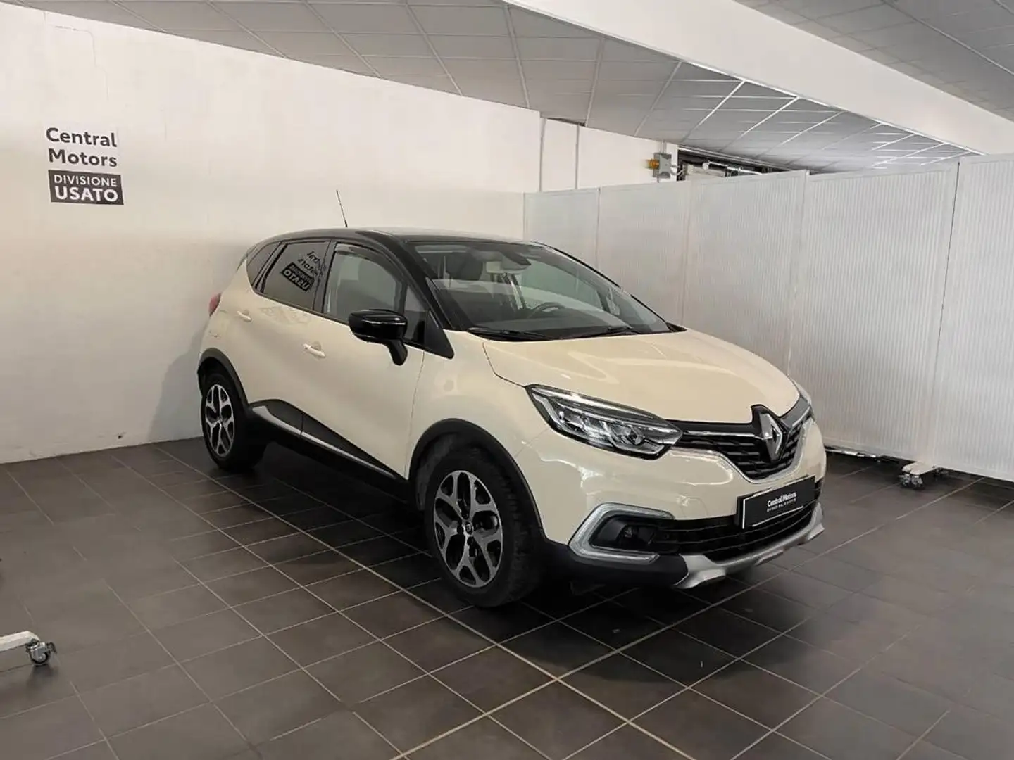 Renault Captur 1.5 dci Initiale Paris 90cv edc Beige - 2