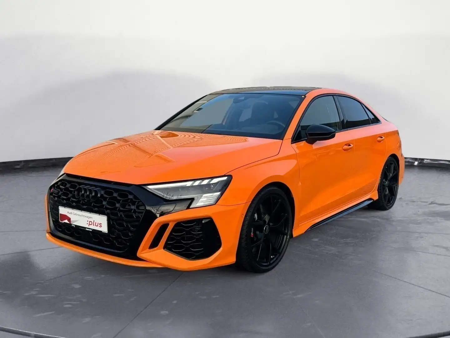 Audi RS3 RS3 TFSI Limousine quattro S tronic *Magnetic Ri Orange - 2