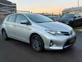 Toyota Auris Hybrid Dynamic 1,8-l-VVT-i Silber - thumbnail 2