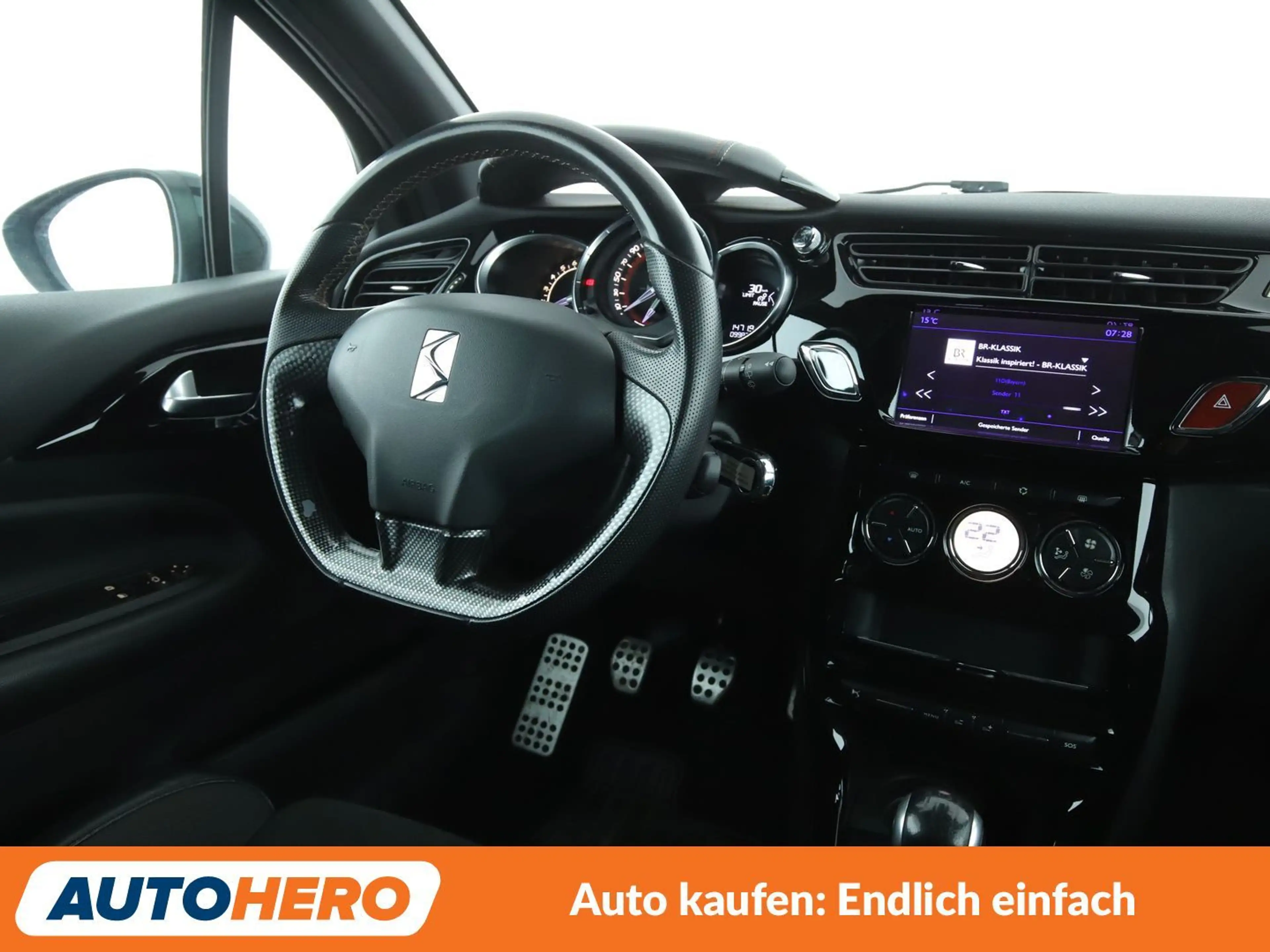 Citroen DS3 1.6 THP Performance*NAVI*CAM*PDC*ALU*KLIMA* — photo 13