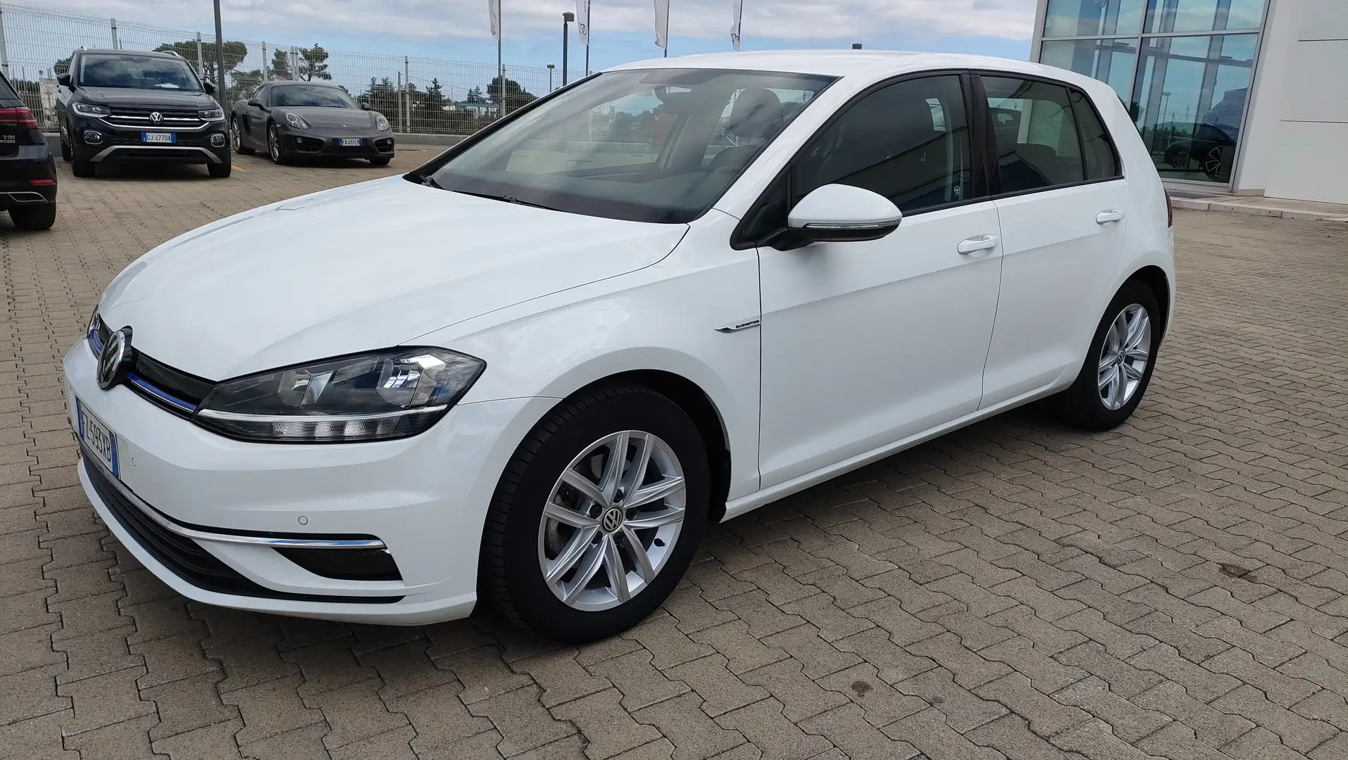 Volkswagen Golf Golf 5p 1.5 tgi Business 130cv dsg NEOPATENTATI Bianco - 1