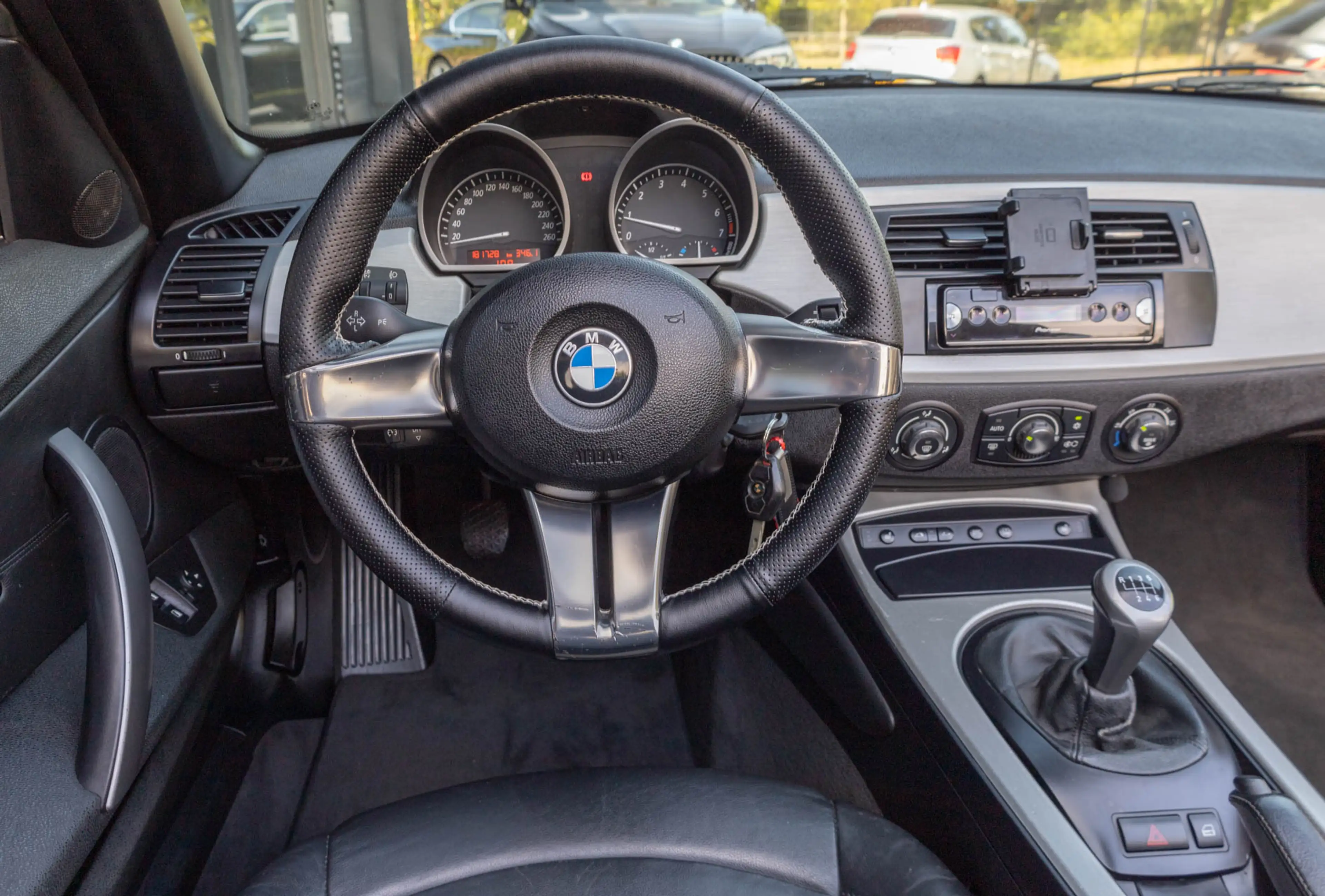 BMW Z4 Roadster 2.0i Introduction — photo 15