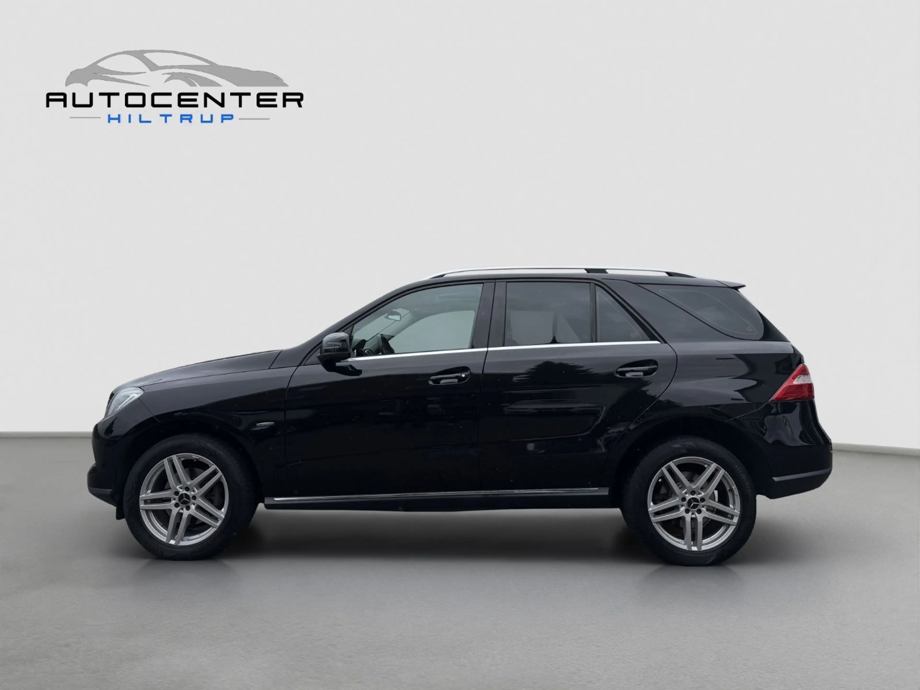 Mercedes-Benz ML 350 CDI 4Matic/Top Zustand/Leder/Kamera/SHZ/ — photo 4