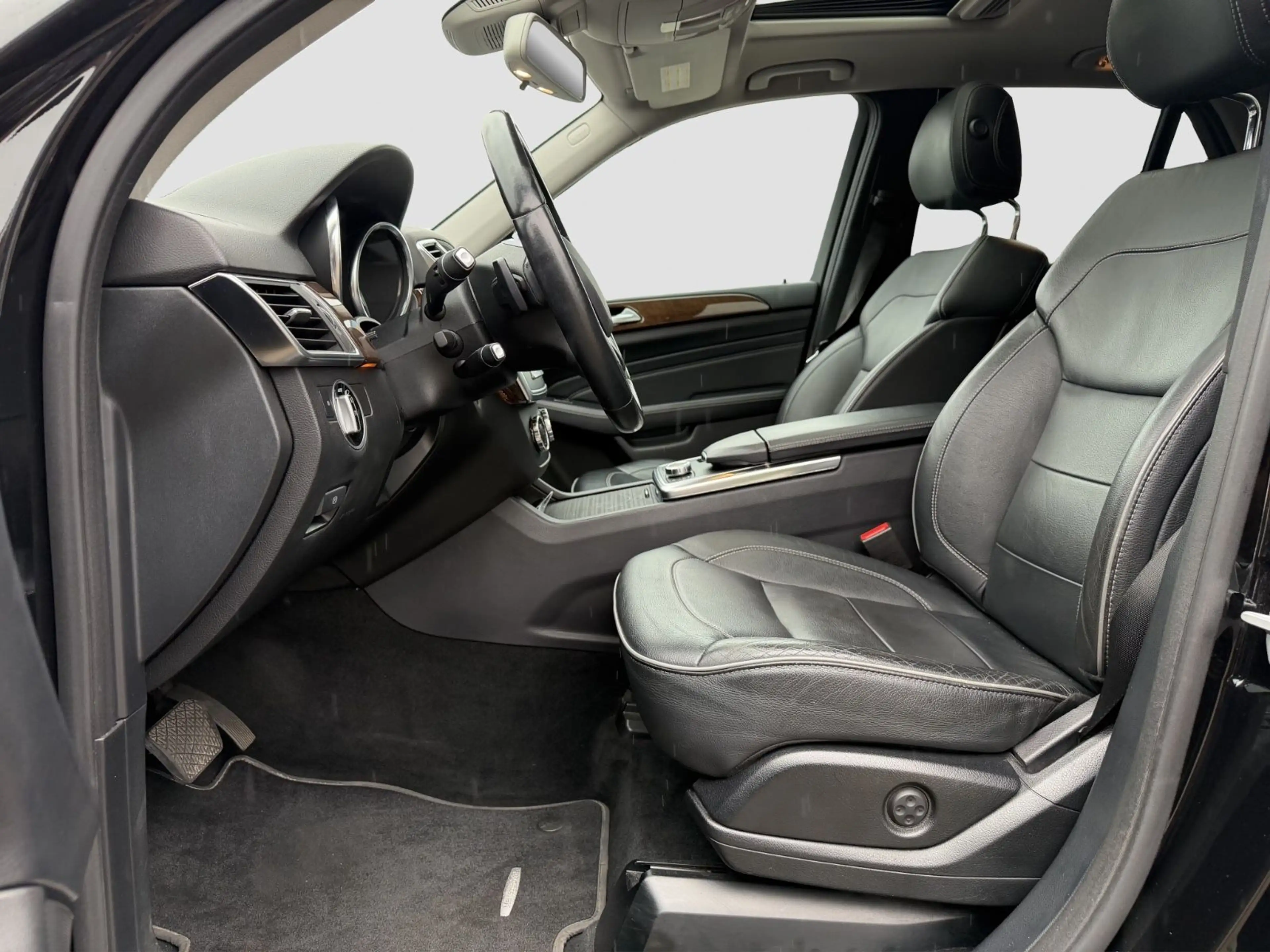 Mercedes-Benz ML 350 CDI 4Matic/Top Zustand/Leder/Kamera/SHZ/ — photo 11