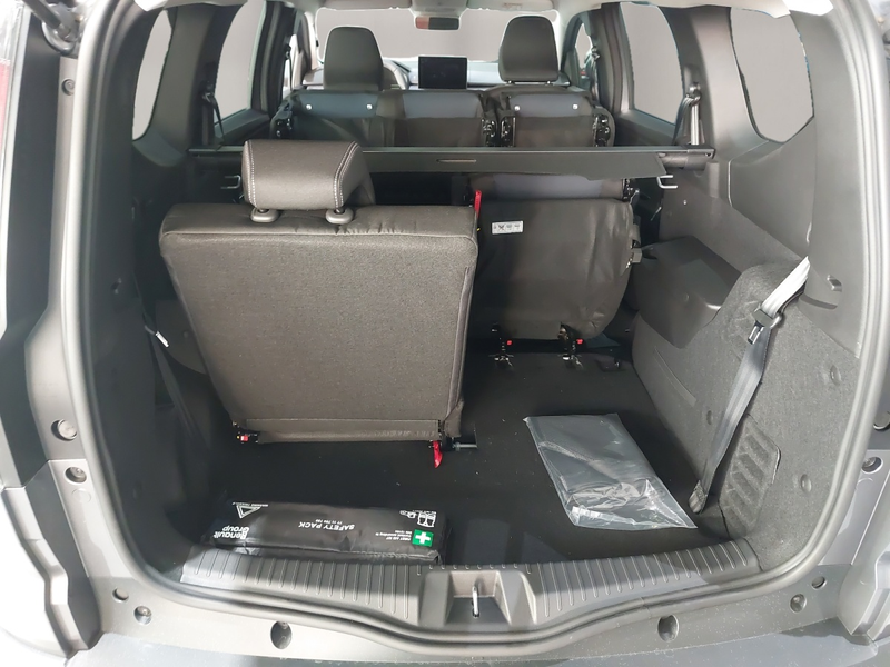 Dacia Jogger PH2 Journey TCe 110 PF 7-sitzig — photo 11
