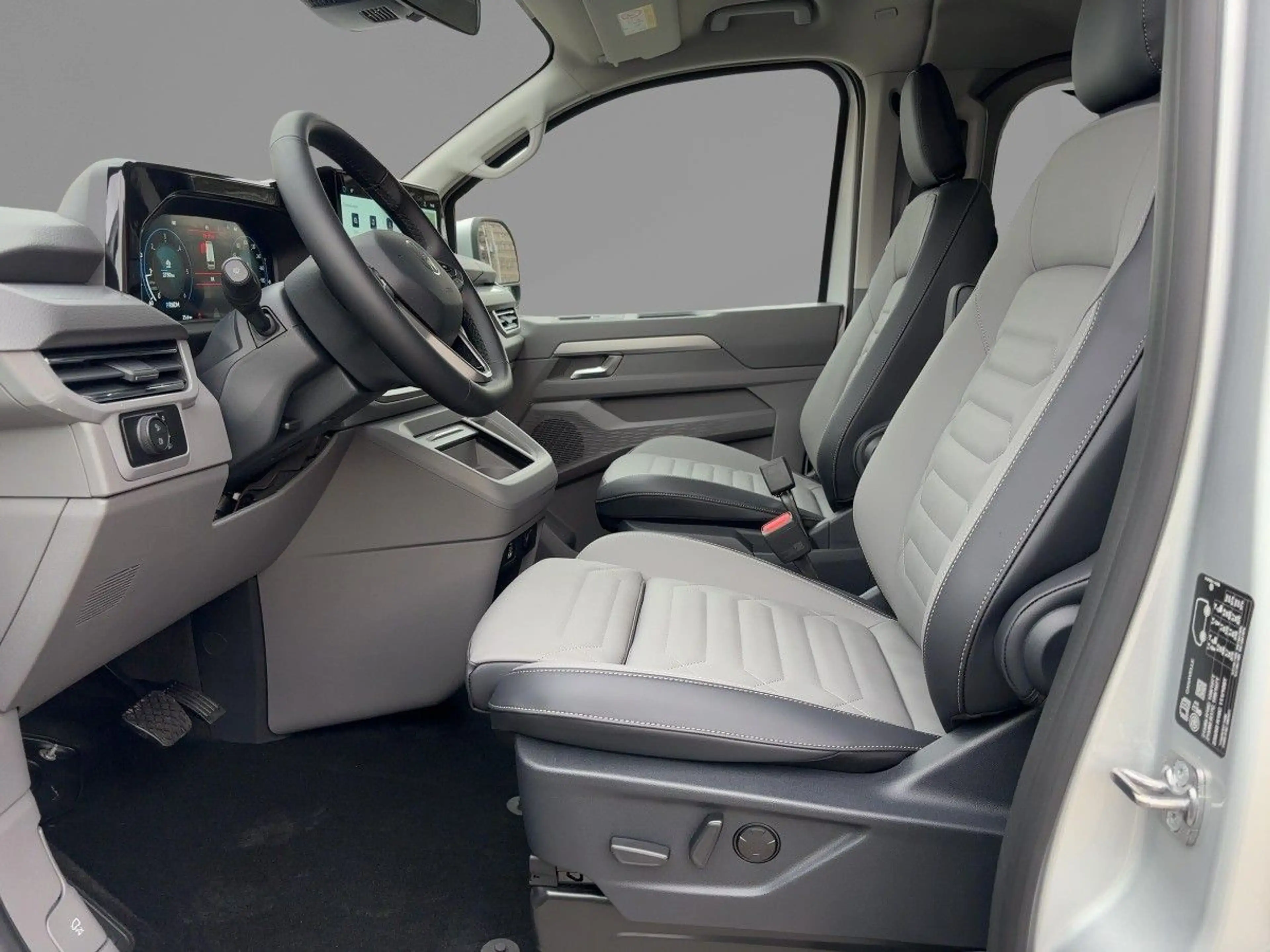Volkswagen T7 Caravelle Style LANG IQ-LED NAV STH AHZV PANO — photo 6