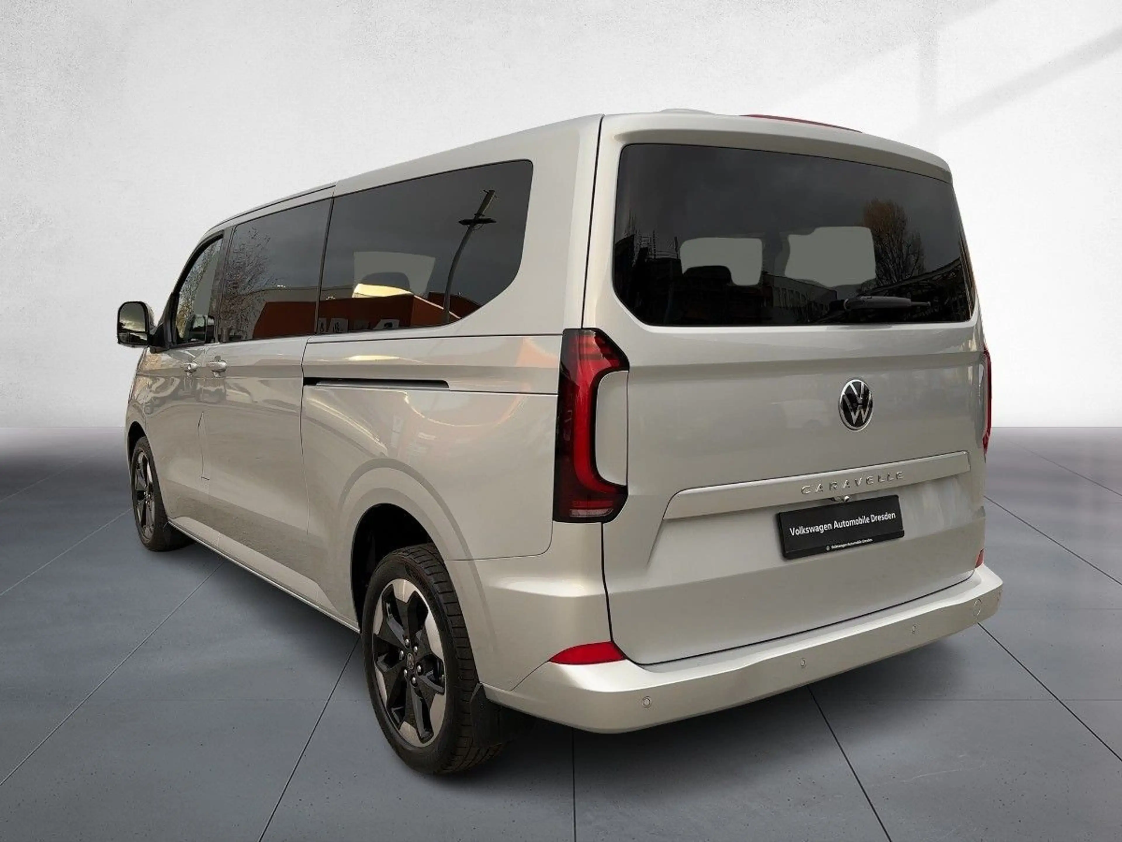 Volkswagen T7 Caravelle Style LANG IQ-LED NAV STH AHZV PANO — photo 2