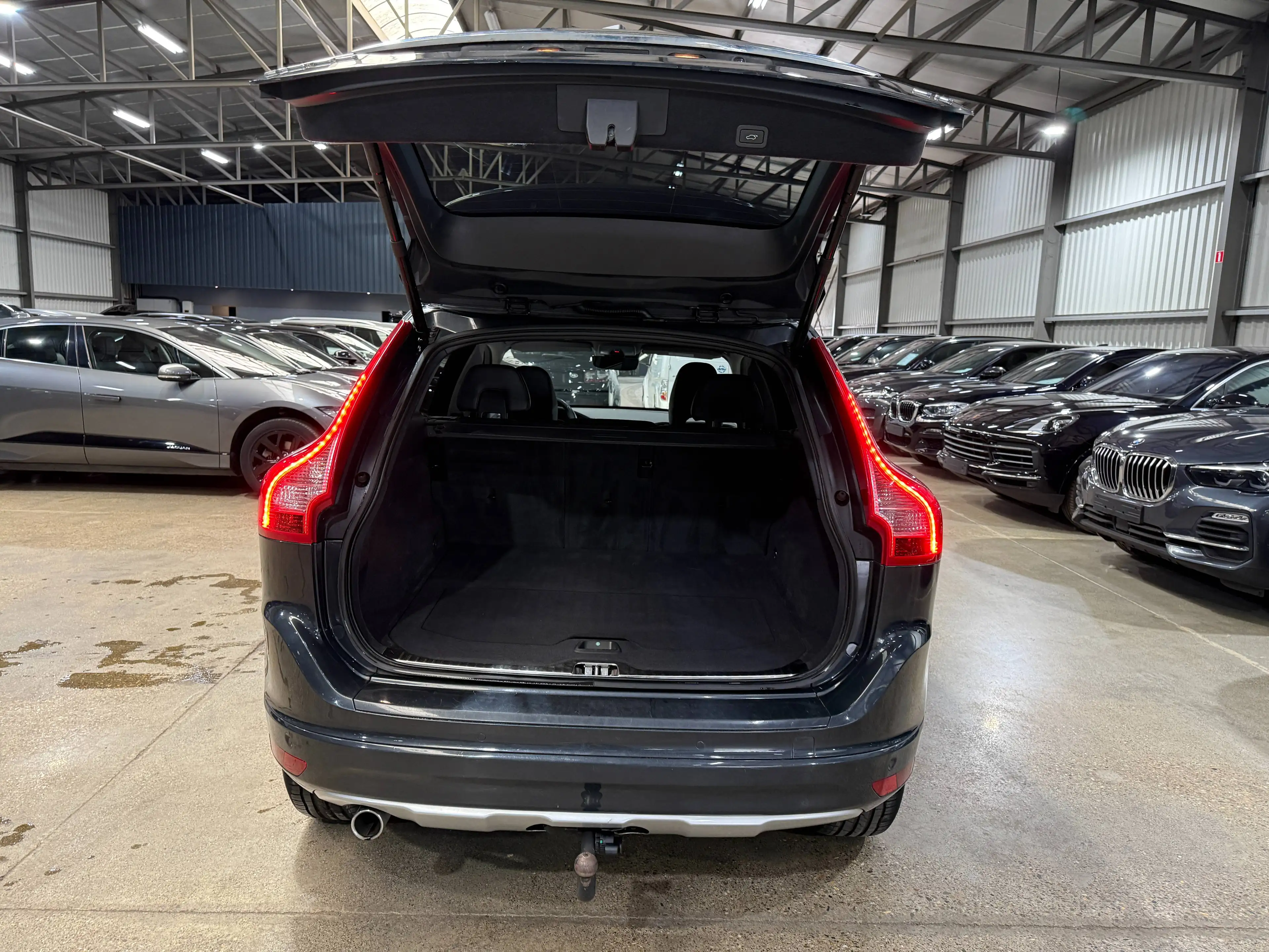 Volvo XC60 XC60 2.0 D3 Dynamic Edition Geartronic — photo 9