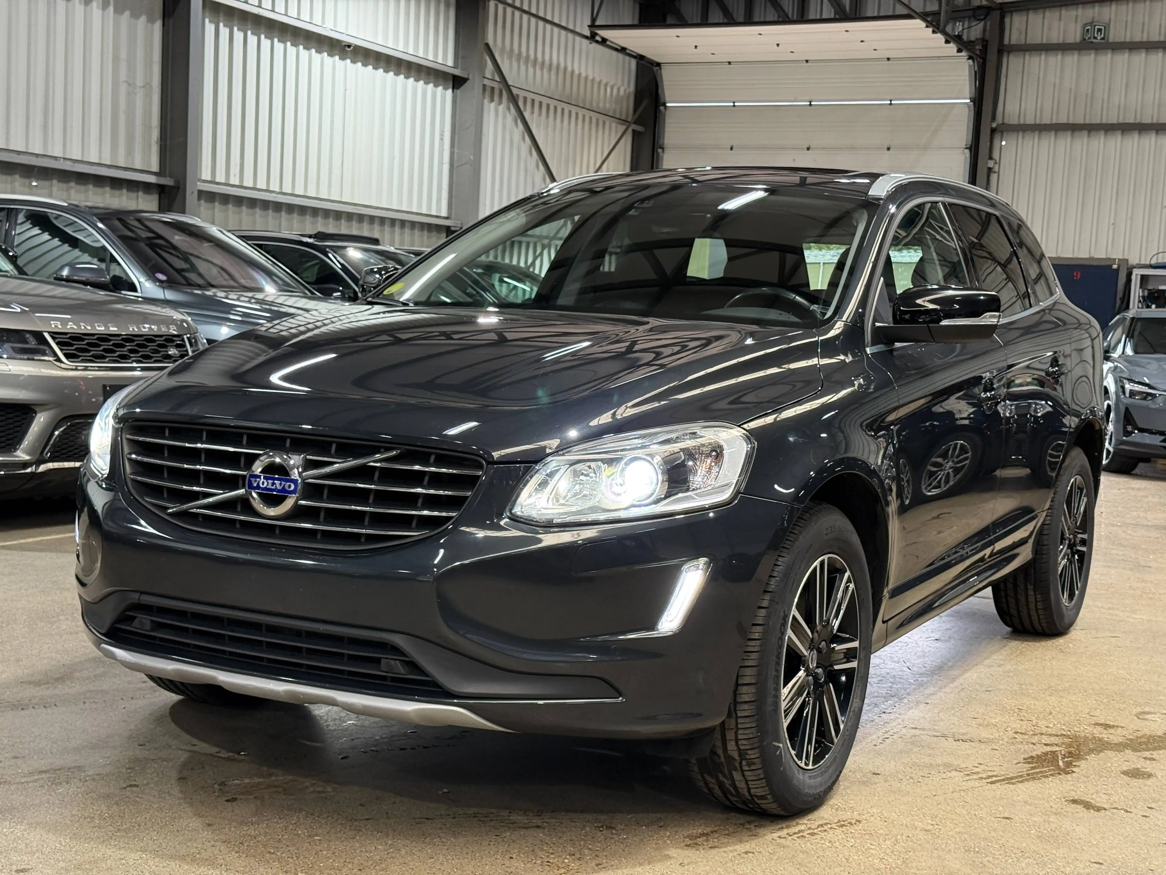 Volvo XC60 XC60 2.0 D3 Dynamic Edition Geartronic — photo 3