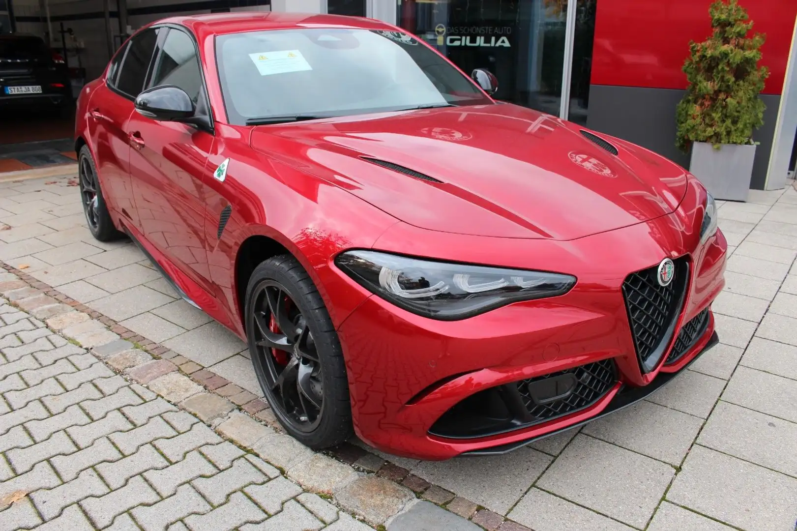 Alfa Romeo Giulia Quadrifoglio Rouge - 1